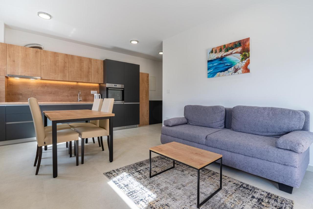 Appartamento Blue Sorbeto Cres Esterno foto